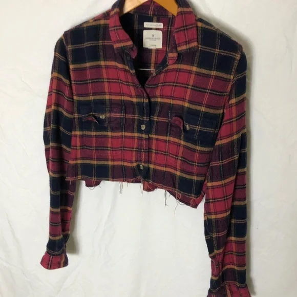 American Eagle Cropped Flannel (C) - Picture 3 of 4